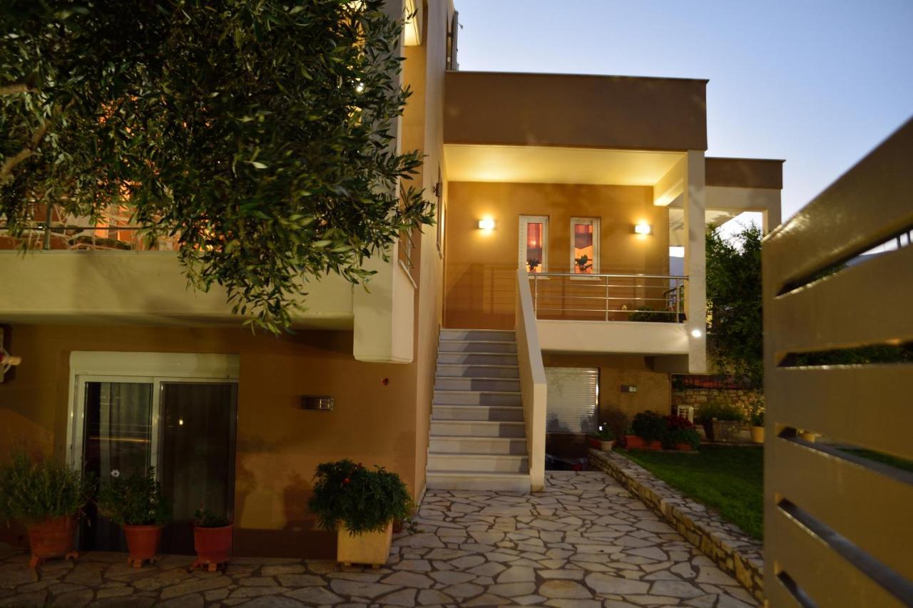 Fou'S Apartment Nafpaktos Dış mekan fotoğraf