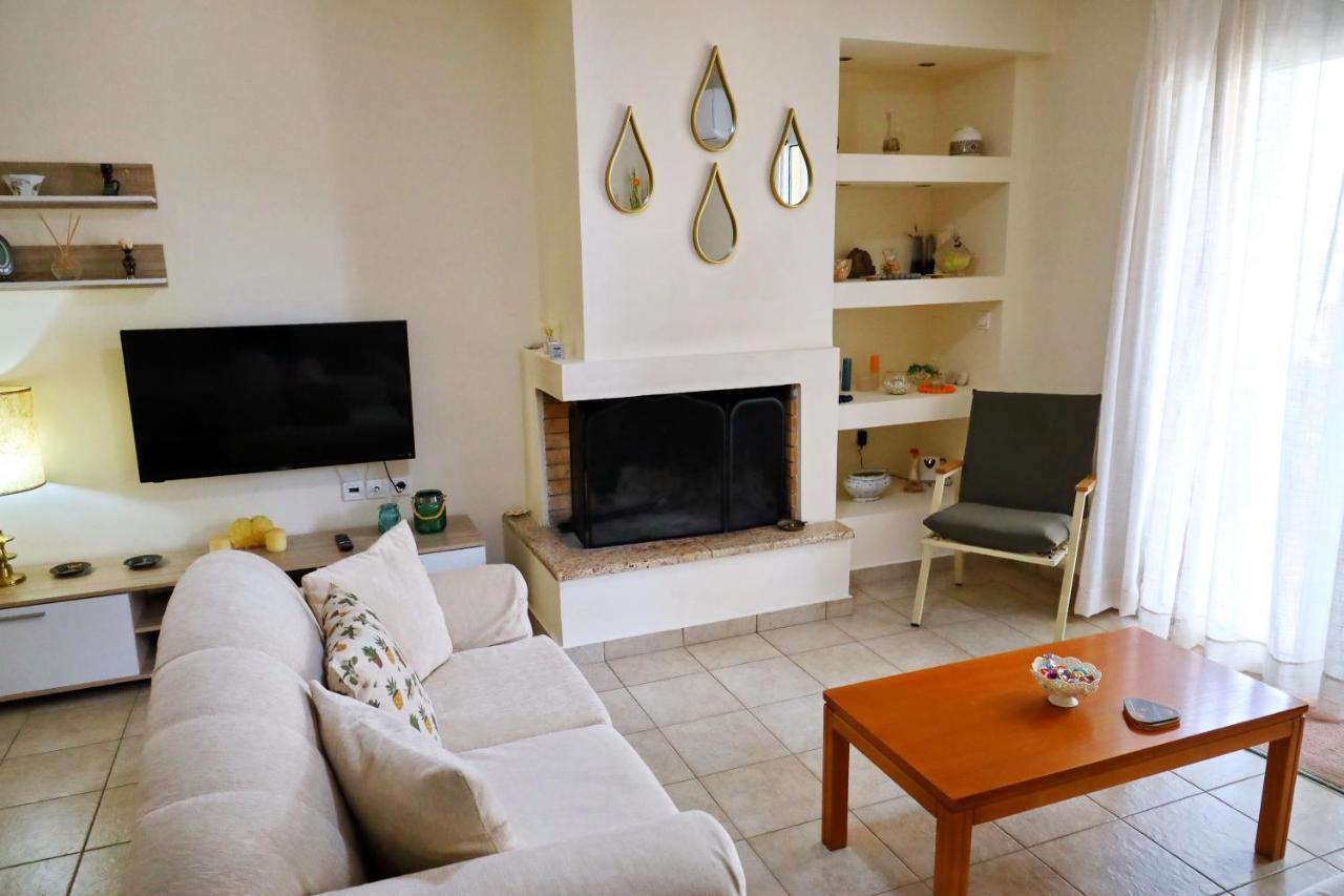 Fou'S Apartment Nafpaktos Dış mekan fotoğraf