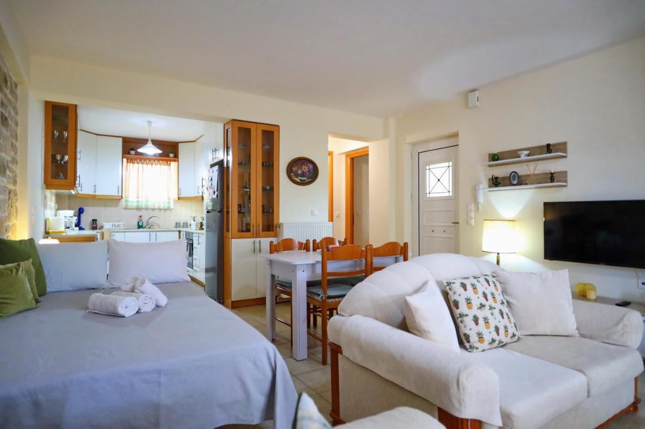 Fou'S Apartment Nafpaktos Dış mekan fotoğraf