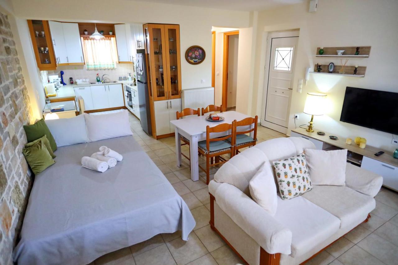 Fou'S Apartment Nafpaktos Dış mekan fotoğraf